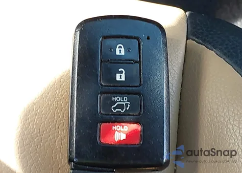 2016 Toyota Rav4 Limited z USA, uszkodzony, nr VIN 2T3DFREV8GW412391